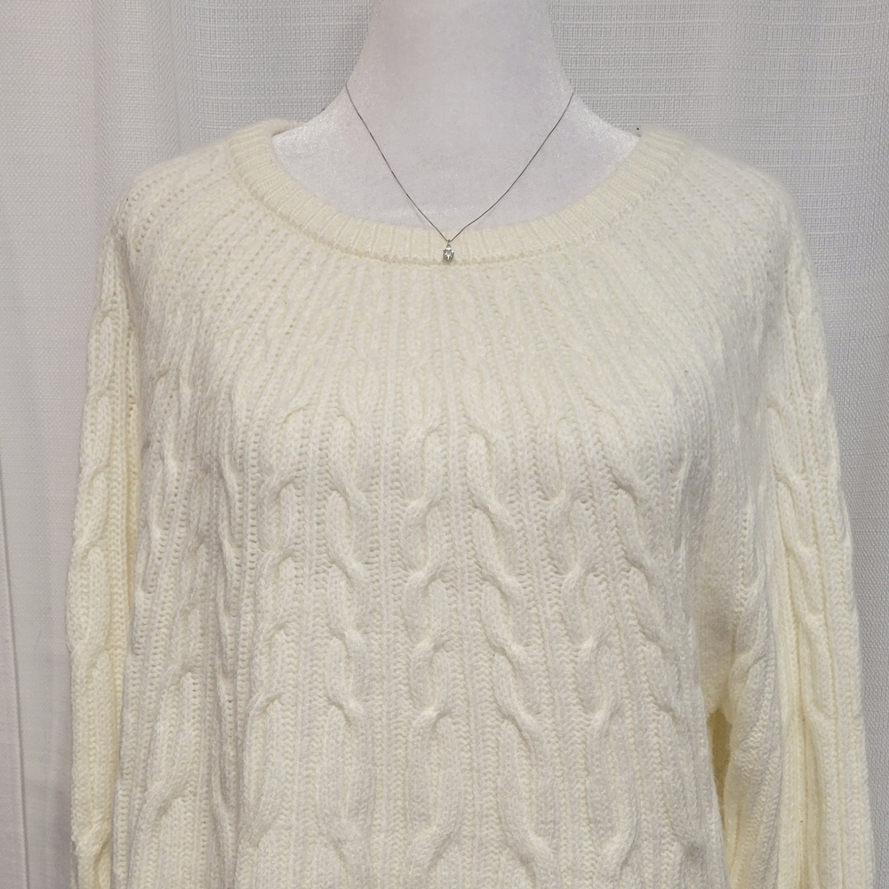 NEW! Cable Knit Crew Neck Sweater